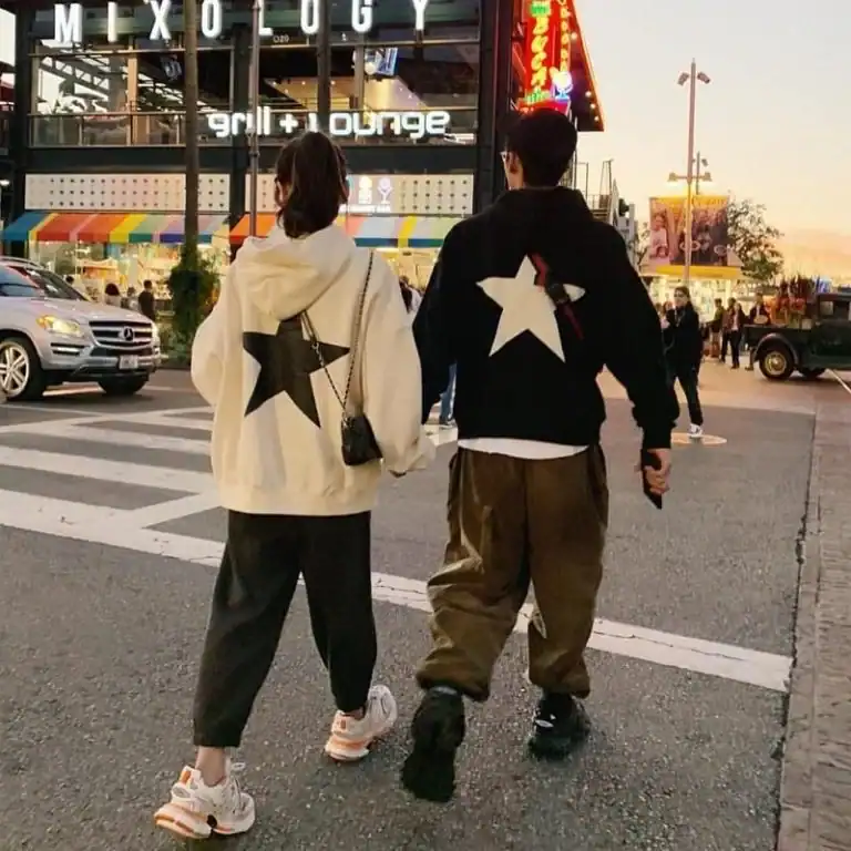 Men's casual streetwear hoodies with star graphic in latest affordable fashion trends.